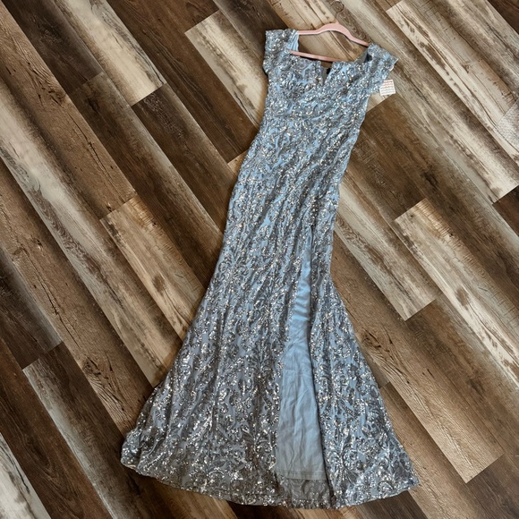 Elegant Powder Blue and Silver Sequin Gown - Picture 4 of 17